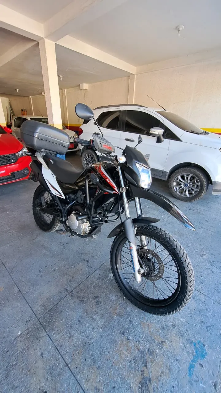 HONDA BROS 150 ESD FRENTE DIREITA